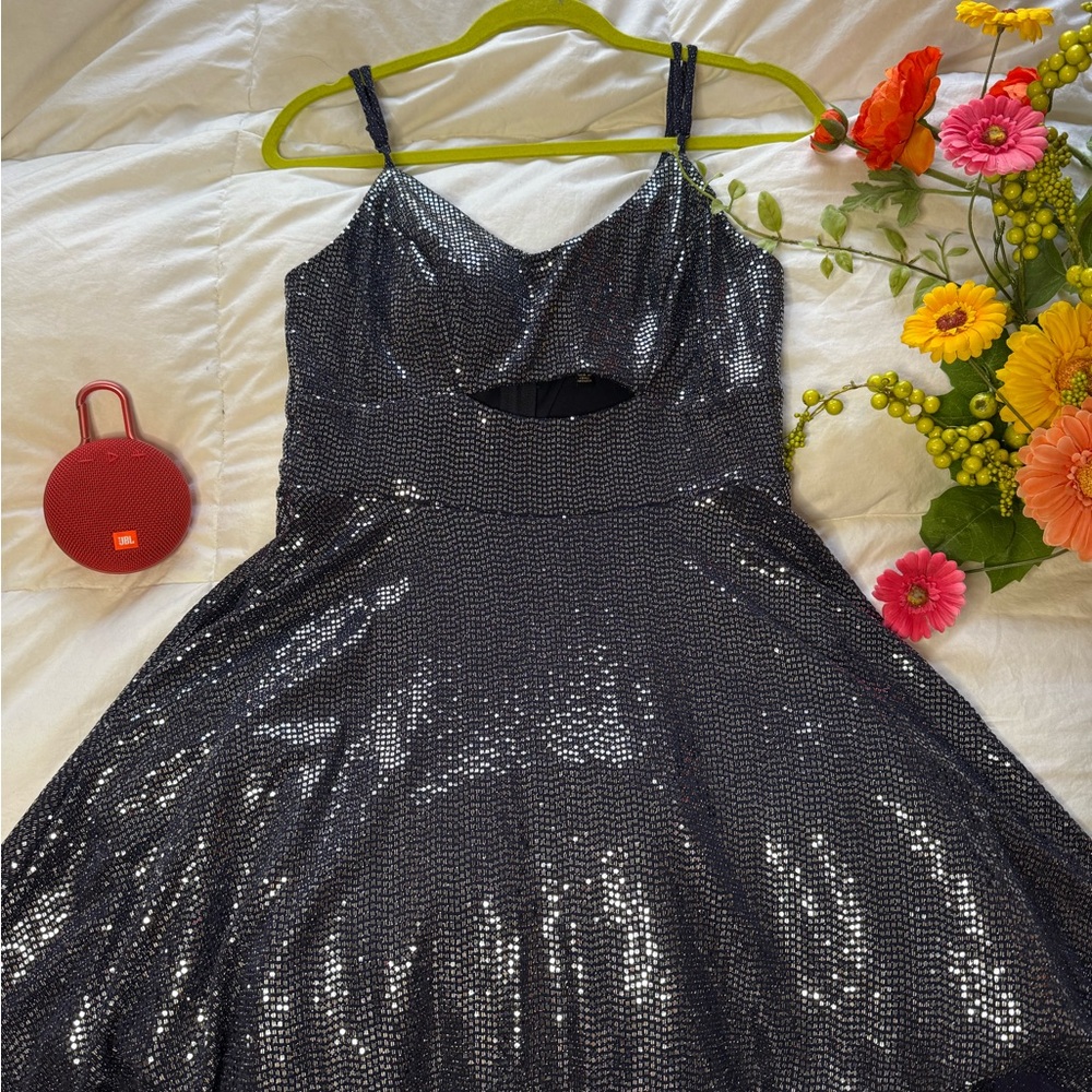 City Studio women Juniors Metallic Keyhole fit & Flare Dress